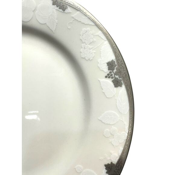 Nikko Platinum Ambrosia White Embossed‎ Fruit & Leaf Design NOS 6.5” Bread Plate - Picture 2 of 4
